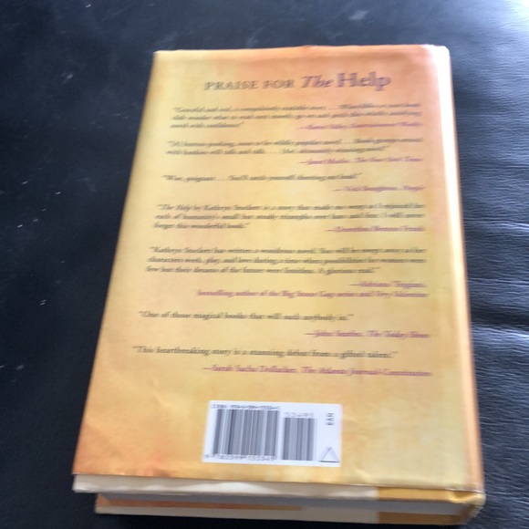 THE HELP. A NOVEL - Picture 2 of 4